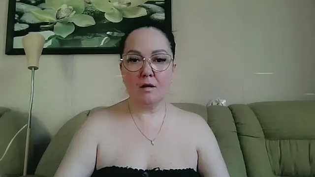 infinity loveliness online show from May 19, 2026, 5:36 am
