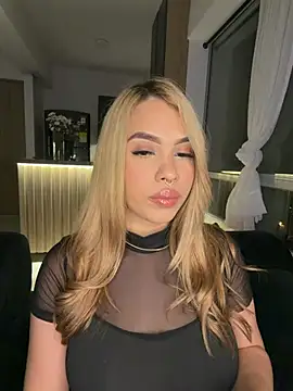 Snapshot of karymoron chatting on February 13, 2026, 5:14 am karymoron online show from February 13, 2026, 5:14 am