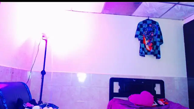 Snapshot of jazmin_wolf chatting on February 23, 2026, 11:40 am jazmin wolf online show from February 23, 2026, 11:40 am