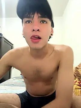 Snapshot of ErickRojass3 chatting on January 15, 2026, 3:00 am ErickRojass3 online show from January 15, 2026, 3:00 am