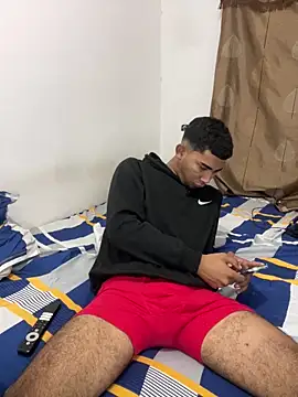 Snapshot of youngalexofficial chatting on February 18, 2026, 4:08 am youngalexofficial online show from February 18, 2026, 4:08 am