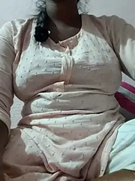 Snapshot of PRAPTITELUGU chatting on February 25, 2026, 3:32 pm PRAPTITELUGU online show from February 25, 2026, 3:32 pm