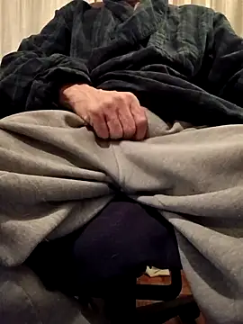 Snapshot of DucesWild23 chatting on February 8, 2026, 3:54 am DucesWild23 online show from February 8, 2026, 3:54 am