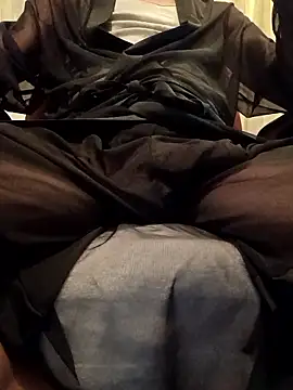 Snapshot of DucesWild23 chatting on February 12, 2026, 4:40 am DucesWild23 online show from February 12, 2026, 4:40 am