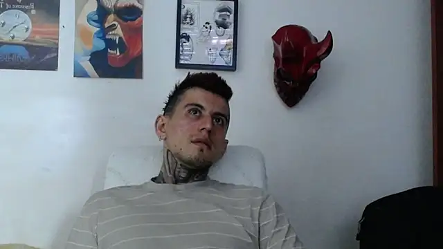 Snapshot of Erotic-Canvas69 chatting on January 6, 2026, 6:33 pm Erotic-Canvas69 online show from January 6, 2026, 6:33 pm