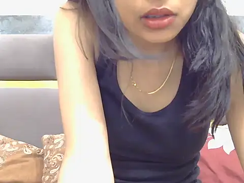 Snapshot of hina_001 chatting on February 8, 2026, 11:02 am hina 001 online show from February 8, 2026, 11:02 am