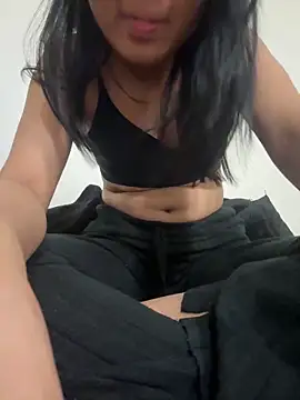 Snapshot of hina_001 chatting on February 17, 2026, 2:02 pm hina 001 online show from February 17, 2026, 2:02 pm