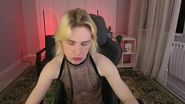 lucidangelok1 online show from May 5, 2026, 1:19 pm