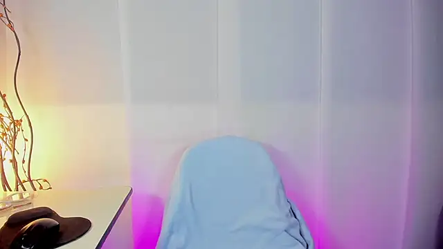 Sue blue online show from April 12, 2026, 4:28 am