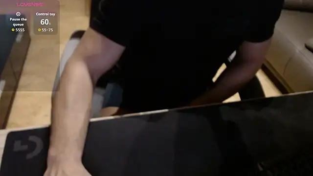 Snapshot of sensualman90 chatting on February 8, 2026, 8:56 pm sensualman90 online show from February 8, 2026, 8:56 pm