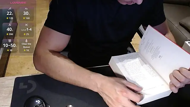 Snapshot of sensualman90 chatting on February 11, 2026, 10:04 pm sensualman90 online show from February 11, 2026, 10:04 pm