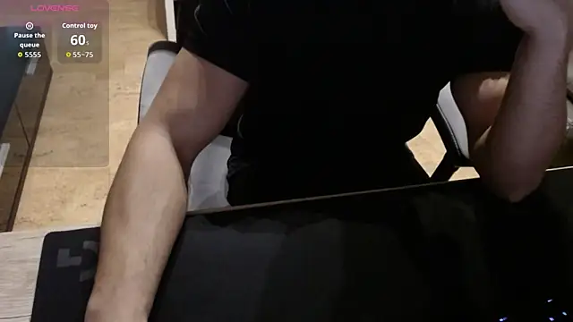 Snapshot of sensualman90 chatting on February 12, 2026, 10:38 pm sensualman90 online show from February 12, 2026, 10:38 pm