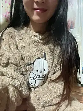 Snapshot of mode-bae chatting on February 3, 2026, 1:26 am mode-bae online show from February 3, 2026, 1:26 am