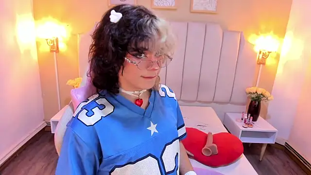 Snapshot of Hunter_todd chatting on January 14, 2026, 4:51 am Hunter todd online show from January 14, 2026, 4:51 am