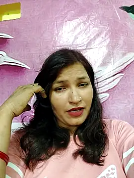 Snapshot of Priyaa_1433 chatting on July 16, 2026, 7:36 am Priyaa 1433 online show from July 16, 2026, 7:36 am