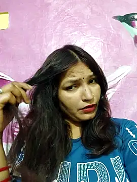 Snapshot of Priyaa_1433 chatting on July 19, 2026, 5:22 am Priyaa 1433 online show from July 19, 2026, 5:22 am