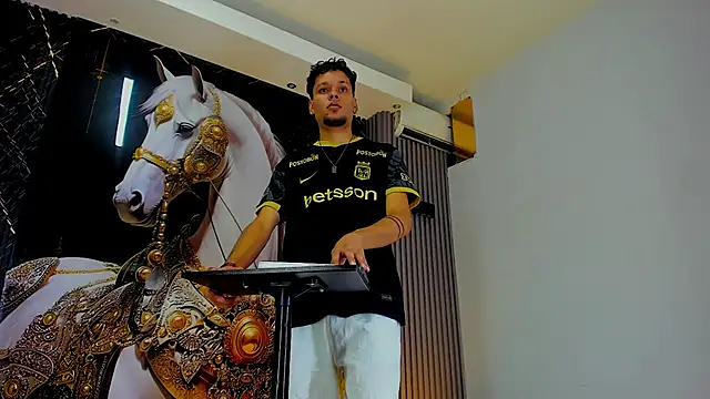 Snapshot of Lucas_hot_20 chatting on March 4, 2026, 11:49 am Lucas hot 20 online show from March 4, 2026, 11:49 am