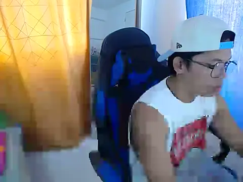 holly oreo online show from July 1, 2026, 2:24 am