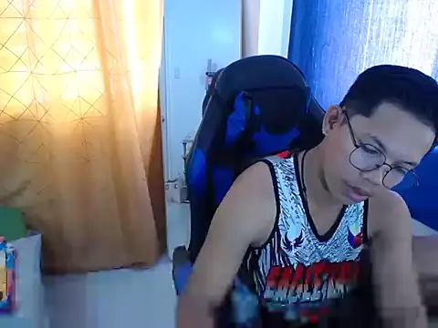 holly oreo online show from July 18, 2026, 12:48 am