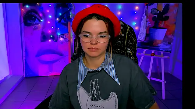 Snapshot of SaraGolben chatting on January 13, 2026, 9:25 am SaraGolben online show from January 13, 2026, 9:25 am