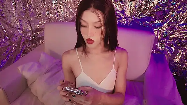 HiDoll online show from January 9, 2026, 10:00 pm