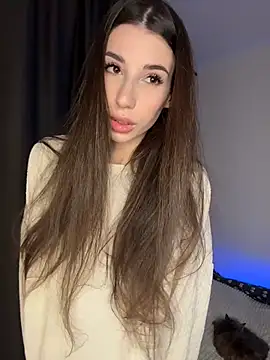 LaineTop1 online show from January 7, 2026, 1:57 pm