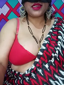 Hot-BHABHI696 online show from May 13, 2026, 5:32 pm