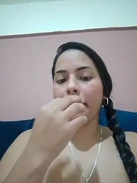 Snapshot of Maliha_21 chatting on January 15, 2026, 1:21 am Maliha 21 online show from January 15, 2026, 1:21 am