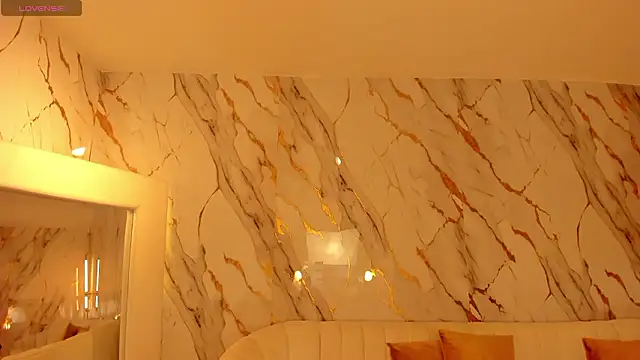 Snapshot of KayraLanne chatting on February 12, 2026, 3:34 am KayraLanne online show from February 12, 2026, 3:34 am