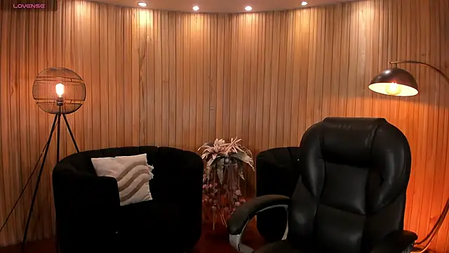 KayraLanne online show from May 21, 2026, 3:57 am