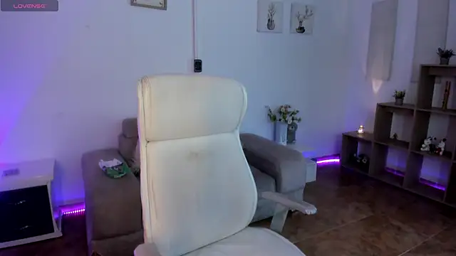 Snapshot of Kendry_fox420_ chatting on May 17, 2026, 6:26 pm Kendry fox420 online show from May 17, 2026, 6:26 pm