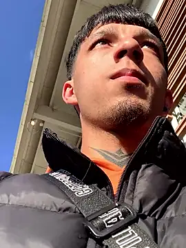 Snapshot of dark_rosse chatting on January 17, 2026, 9:40 pm dark rosse online show from January 17, 2026, 9:40 pm