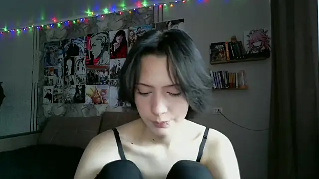 LxayBloom online show from January 13, 2026, 9:58 am