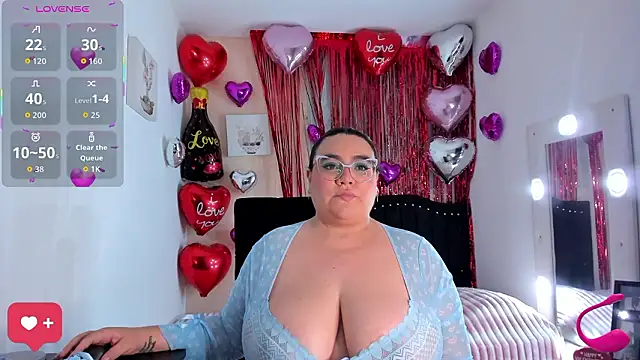 Snapshot of KarlaLannee chatting on February 12, 2026, 3:45 am KarlaLannee online show from February 12, 2026, 3:45 am