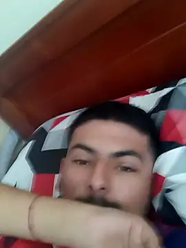 Snapshot of Mateotubbe chatting on January 7, 2026, 12:07 pm Mateotubbe online show from January 7, 2026, 12:07 pm