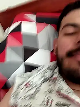 Snapshot of Mateotubbe chatting on January 17, 2026, 12:32 pm Mateotubbe online show from January 17, 2026, 12:32 pm