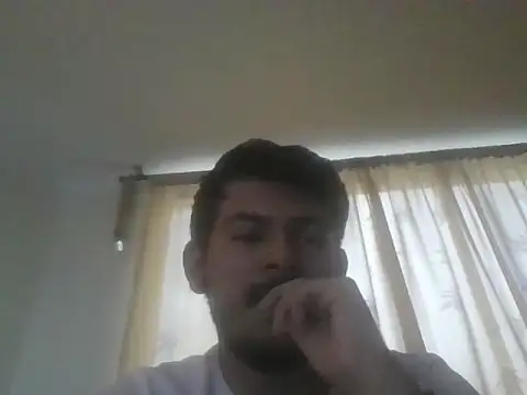 Mateotubbe online show from May 17, 2026, 9:33 pm