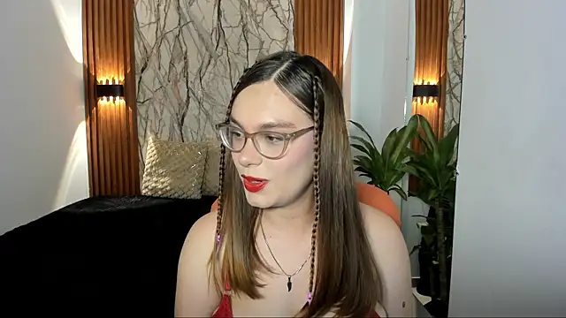 Melina-Dancey online show from January 5, 2026, 7:17 pm