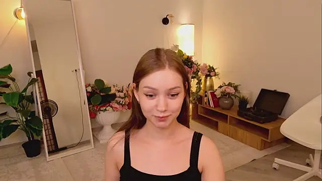 Snapshot of sheilaa_pink chatting on March 10, 2026, 11:43 pm sheilaa pink online show from March 10, 2026, 11:43 pm