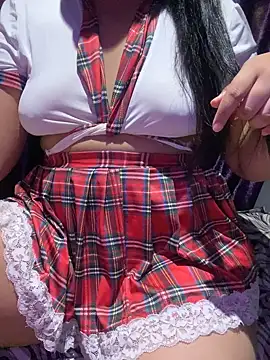 Lina Velvet  online show from June 27, 2026, 7:02 am