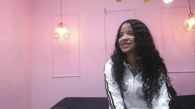 Snapshot of sofia1sweet chatting on March 27, 2026, 1:55 pm sofia1sweet online show from March 27, 2026, 1:55 pm