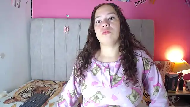 Snapshot of musaleva303av chatting on February 4, 2026, 4:40 am musaleva303av online show from February 4, 2026, 4:40 am