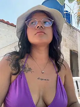 queen of you heart online show from March 22, 2026, 6:22 pm