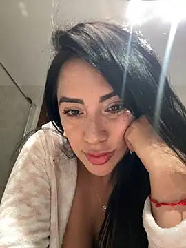 nataliia queen  online show from February 7, 2026, 2:04 am