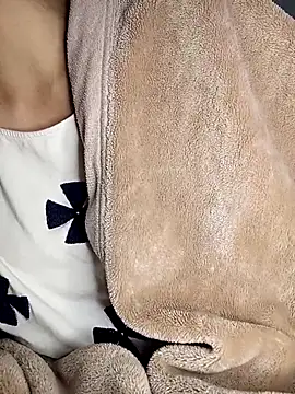 Snapshot of yumyum112 chatting on January 13, 2026, 12:32 pm yumyum112 online show from January 13, 2026, 12:32 pm