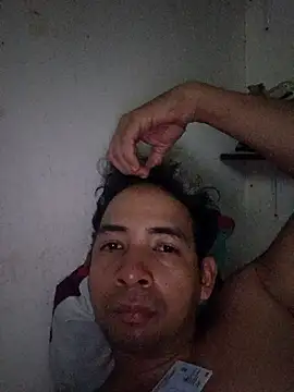 Snapshot of paladito01 chatting on April 23, 2026, 12:12 am paladito01 online show from April 23, 2026, 12:12 am