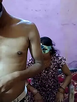 Sexy pari01 online show from June 24, 2026, 4:17 pm