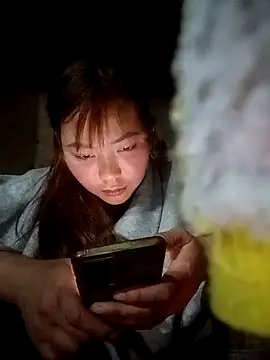 Miu baby01 online show from January 6, 2026, 12:42 pm