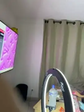 Stormi th online show from April 12, 2026, 1:32 am