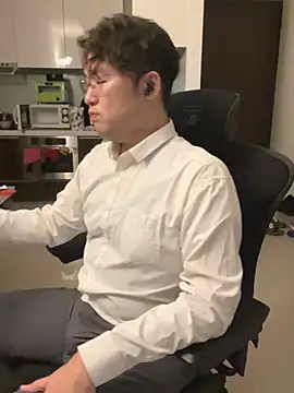 Snapshot of W0Ijn chatting on March 6, 2026, 9:50 am W0Ijn online show from March 6, 2026, 9:50 am